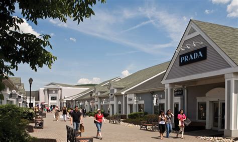 woodbury commons burberry sale|newbury outlet.